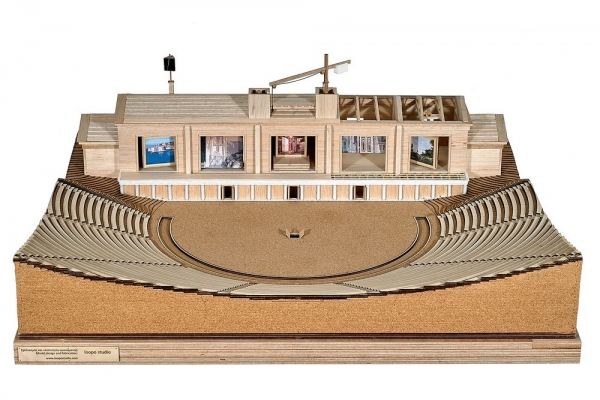 Technology of the ancient Greek theatre: Scenery - Stage machinery